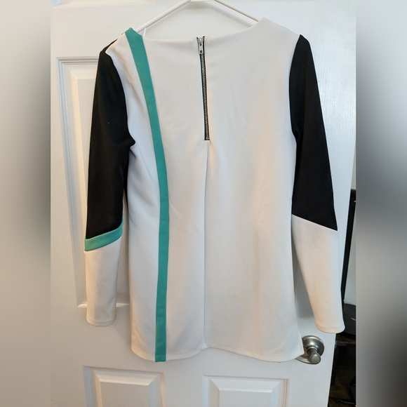 Black and white color block mini dress - Picture 2 of 2